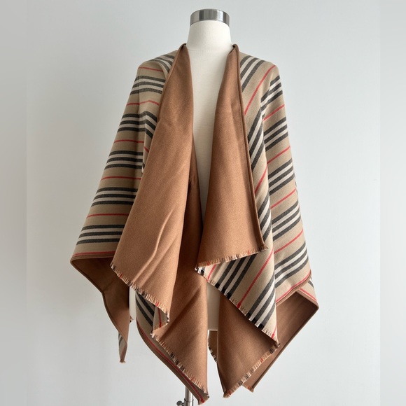 Burberry Icon Strips Wool Reversible Cape - Picture 4 of 12